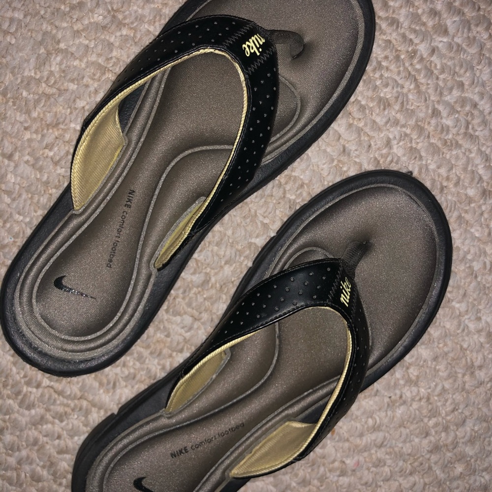 Nike Flip Flops